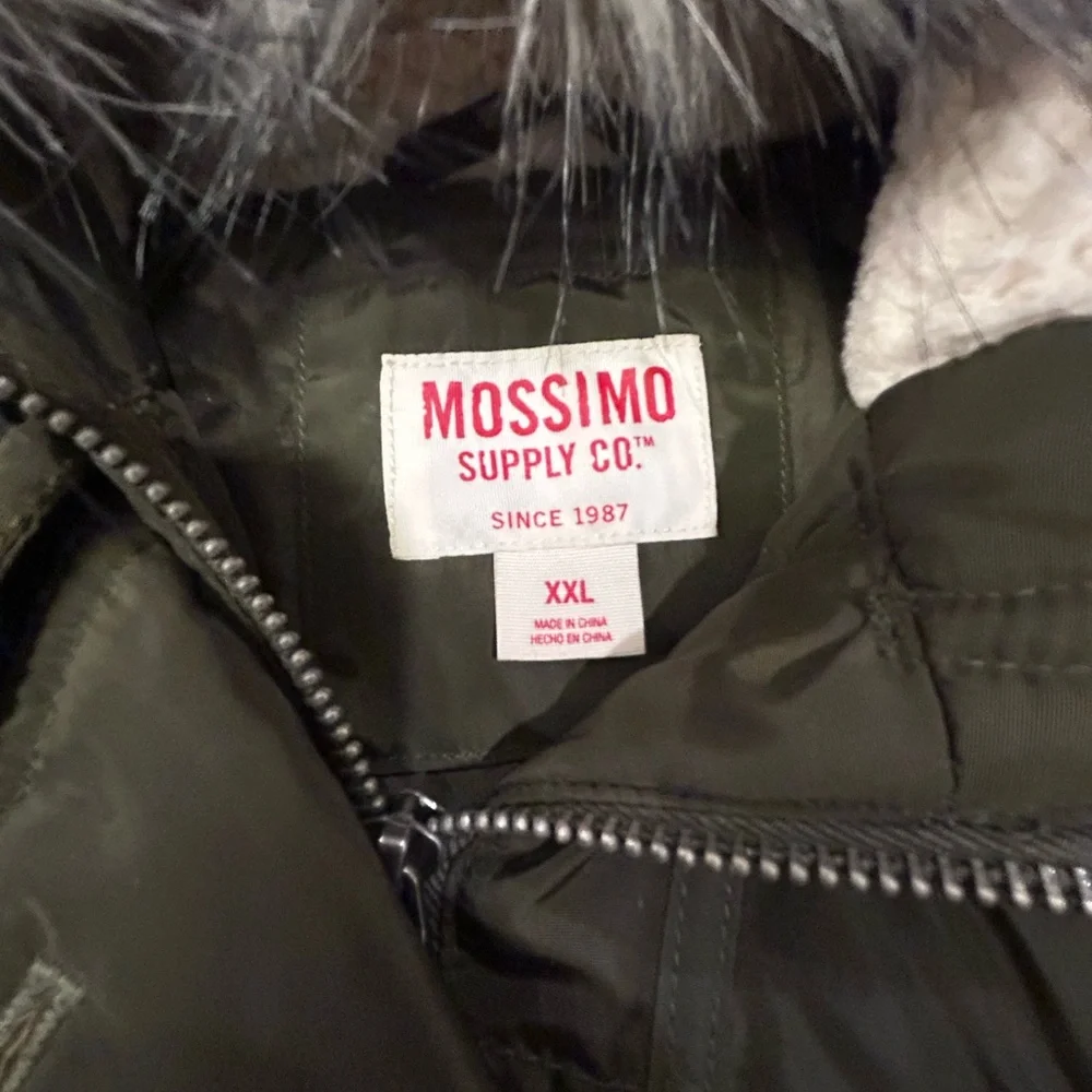 Mossimo Supply Co Green Puffer Jacket with Faux‎ Fur Trim